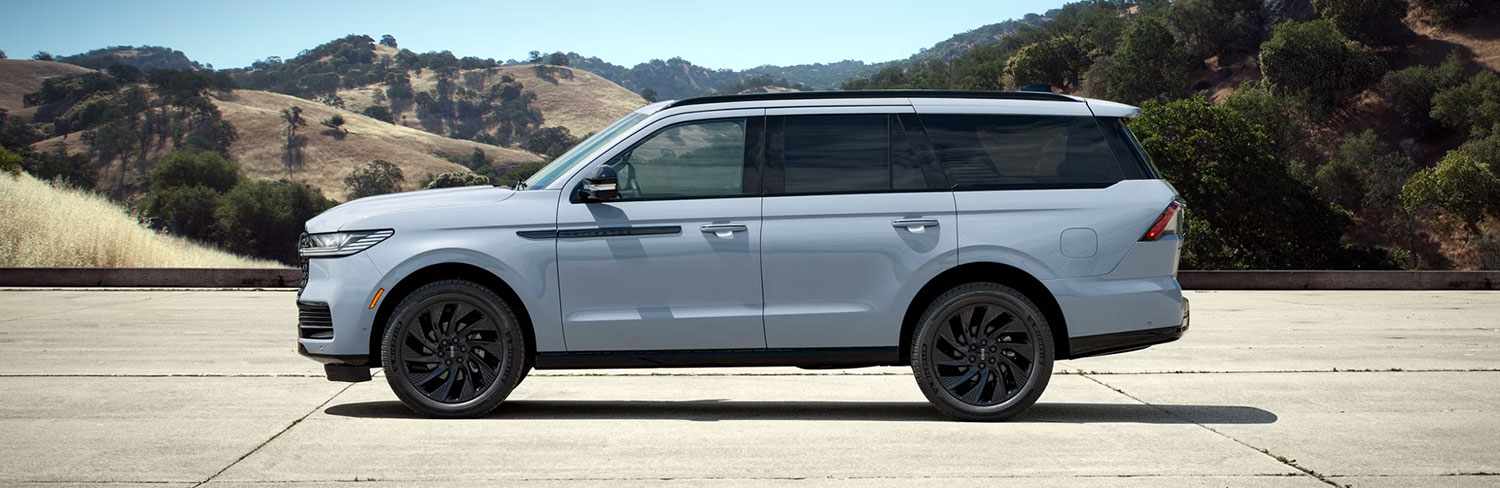 2027 Lincoln Navigator Exterior