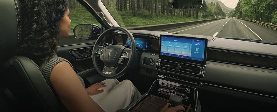Image: Explore Lincoln's BlueCruise Driving Technology