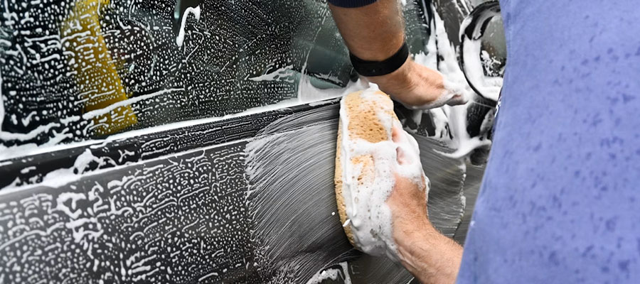 Image: Phoenix Spring Maintenance Tips for Your Lincoln in 2026